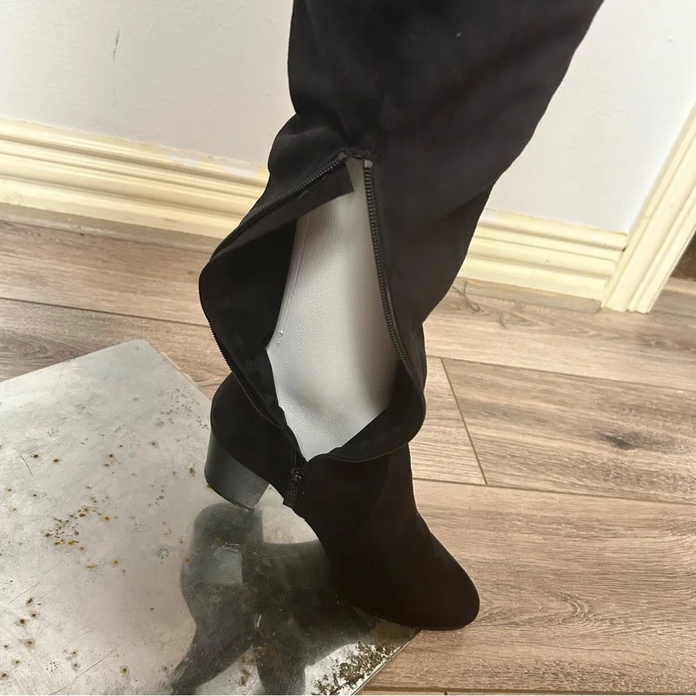 Breckelles Vanessa over the knee suede chunky heel boots Size 7 EUC